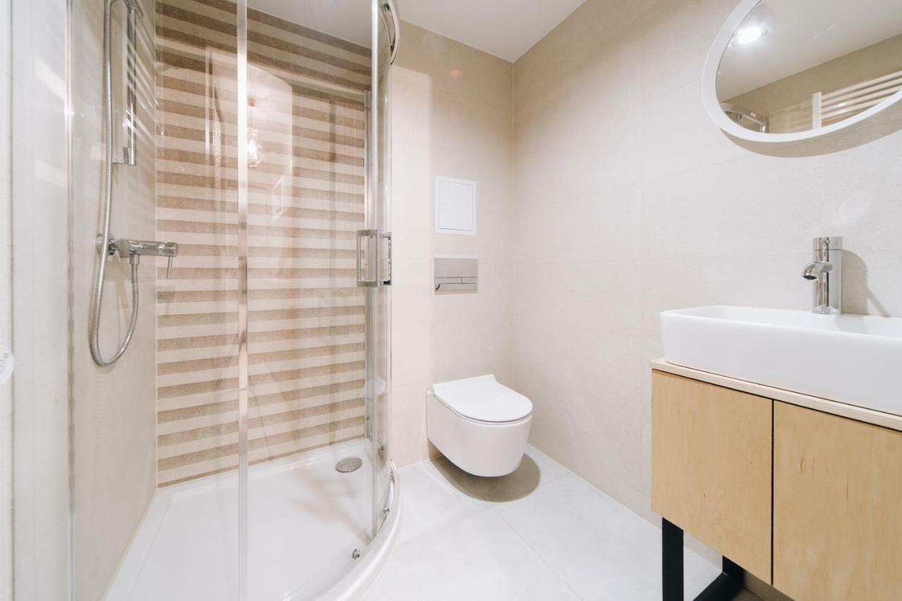 M6 Main Square Stylish One Bedroom Cracóvia Exterior foto